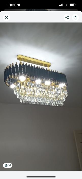 Продам красивую люстру