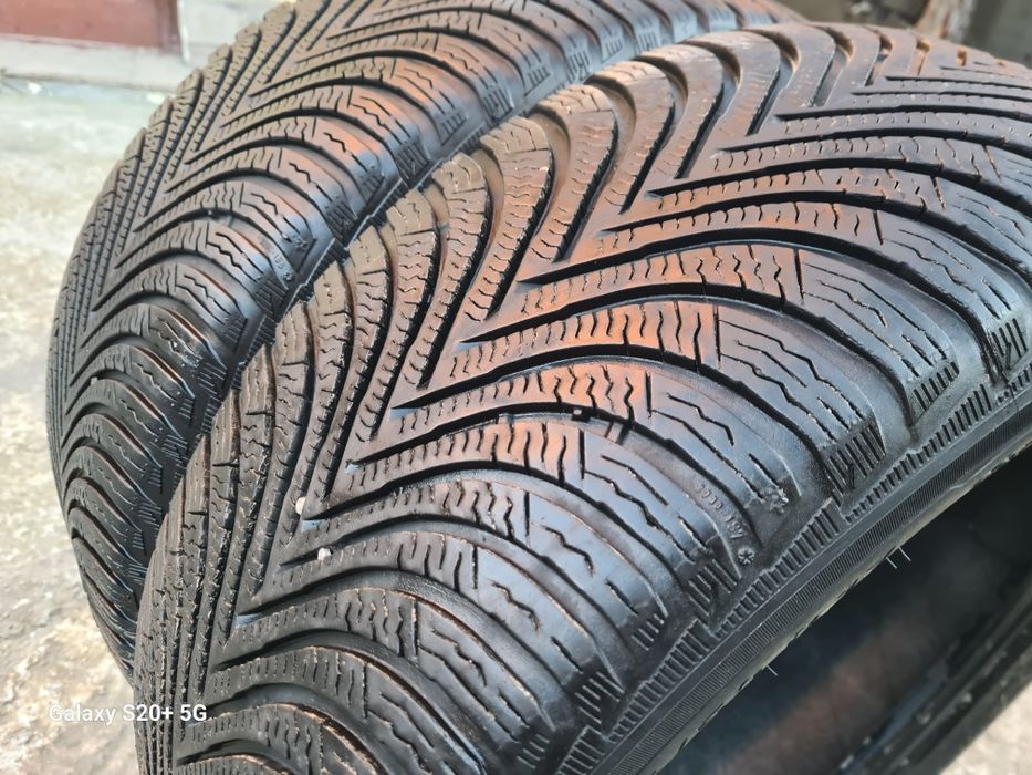 225/50R17 Michelin Alpin 5