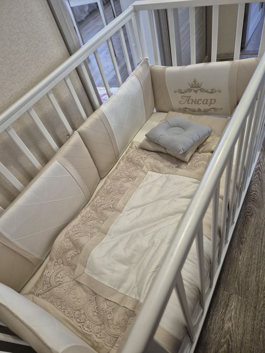 Продам манеж почти новый