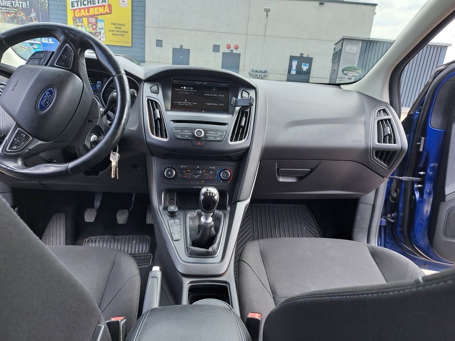 FORD Focus 2015 — imagine 3