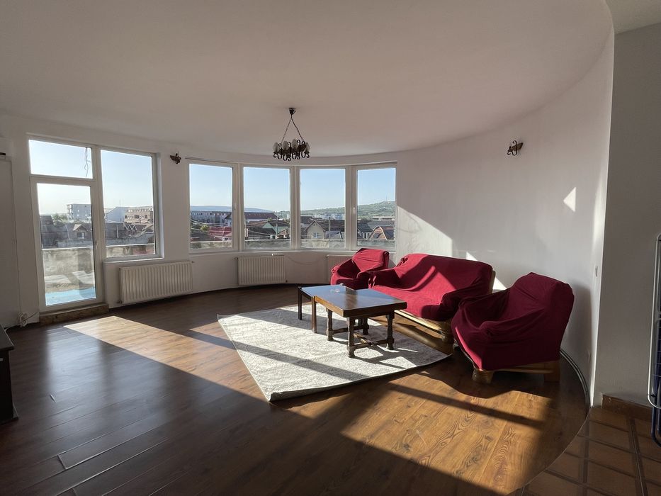 Inchiriez apartament 4 camere