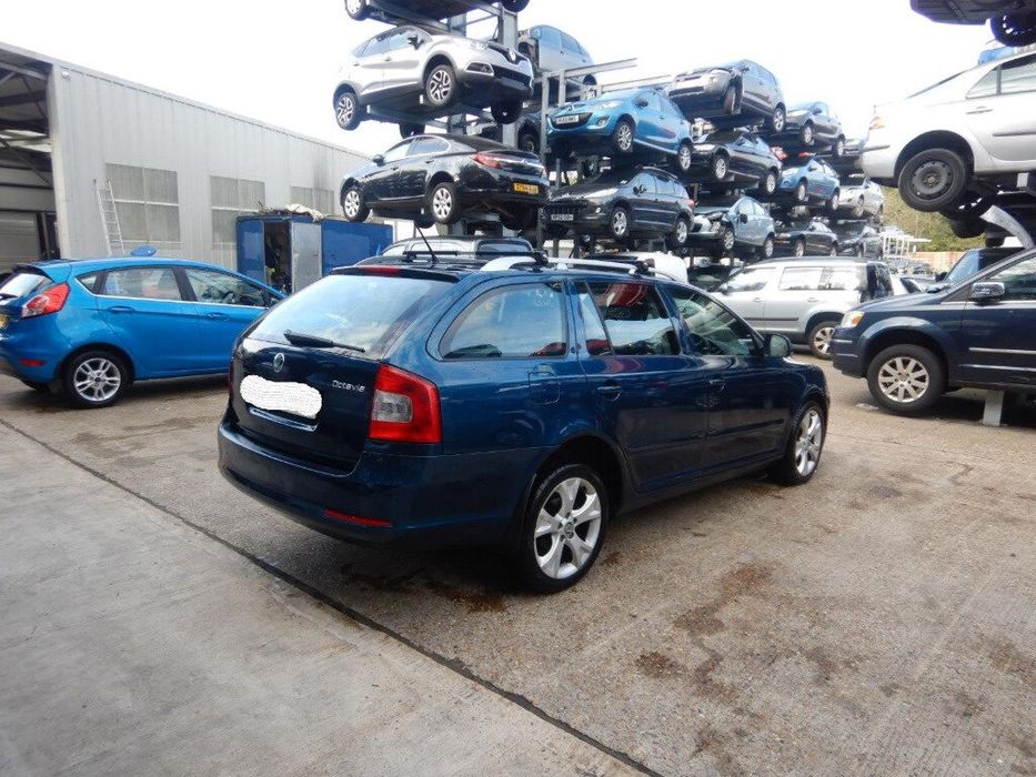 Planetara stanga fata Skoda Octavia 2 facelift (2008-2013) Break 1.6 Cayc Motorina 2013
