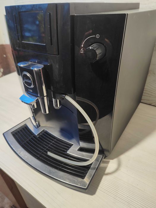 ГАРАНЦИЯ ! JURA Е60 Cappuccino / Кафеавтомат - робот / Капучинатор