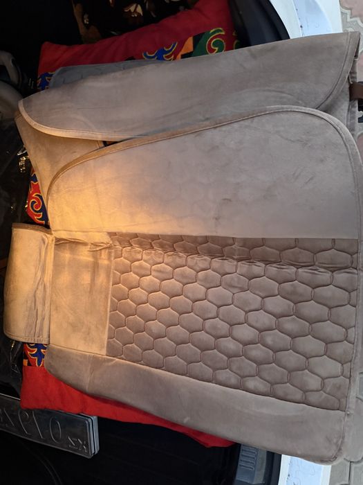 Чехол на автомобиль