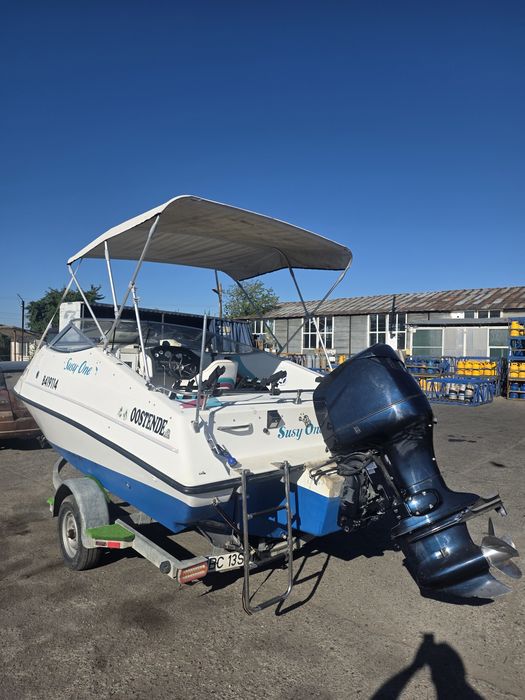 Vand Barca Cabinata cu motor + peridoc