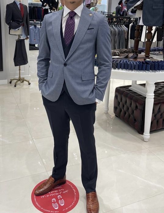 Продам костюм надевался один раз