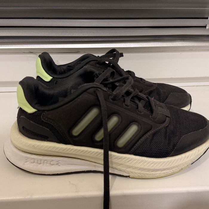 Кроссовки адидас, 36р, бу,