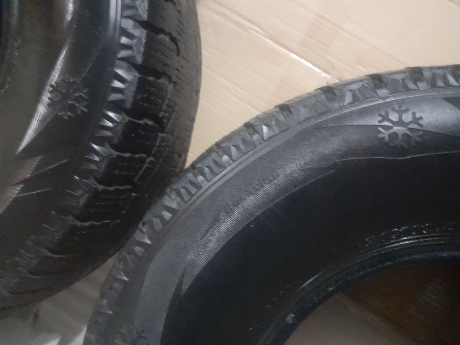 Продам шины 31х10.50 R15 LT