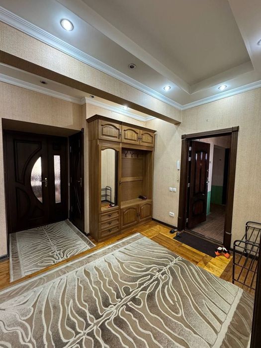 Миробод Нукус куча  3/4/9 85 квм + 20 ка м балкон 161000