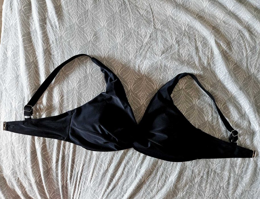 Горнища на бански