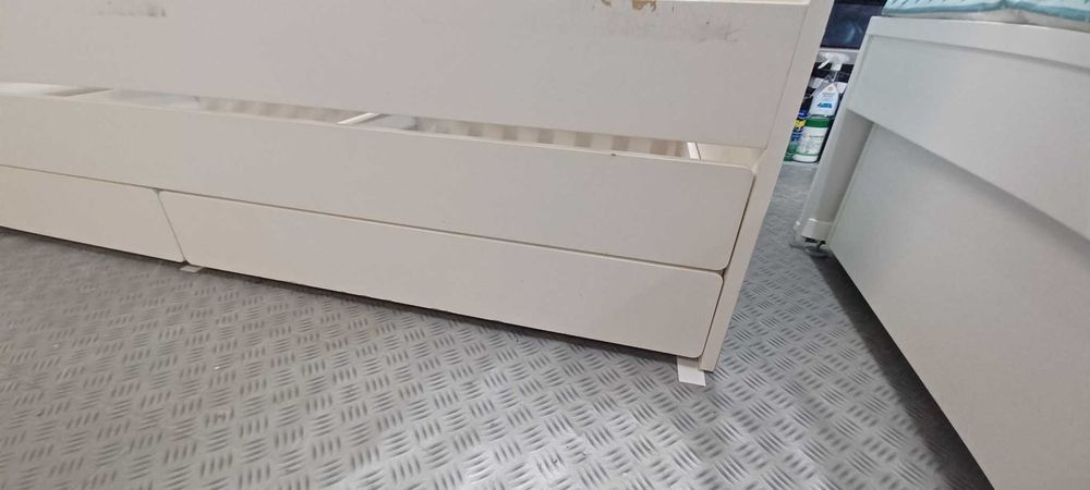 IKEA SLÄKT двойно легло - с допълнителен модул за сън и място за съхранение