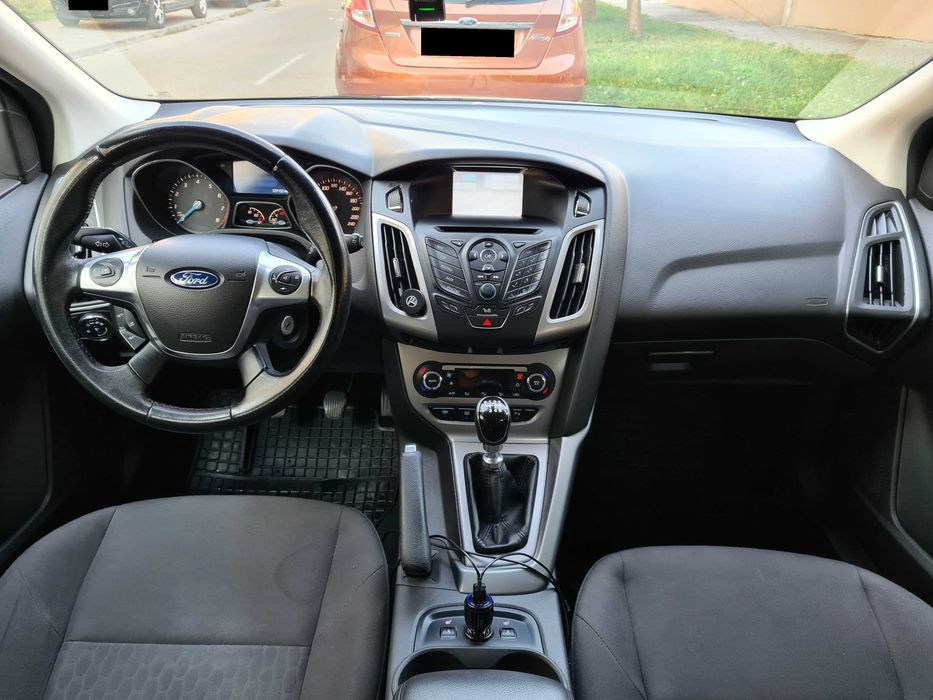 FORD Focus 2014 — imagine 4