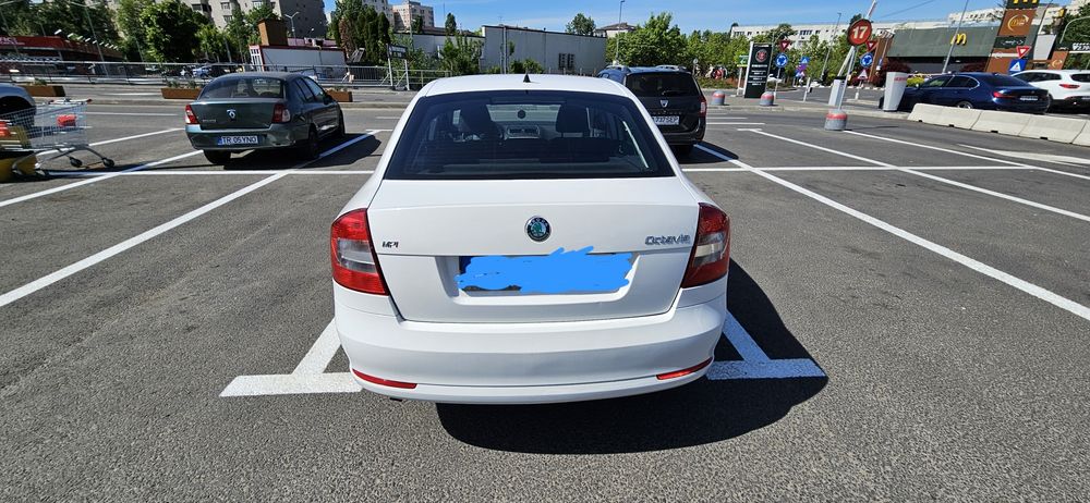 SKODA Octavia 2012 — imagine 3