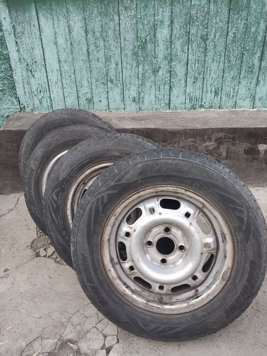Продам летнюю резину