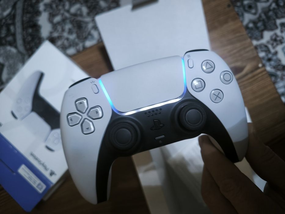 оригинал PS5 джостик сотилади янги
