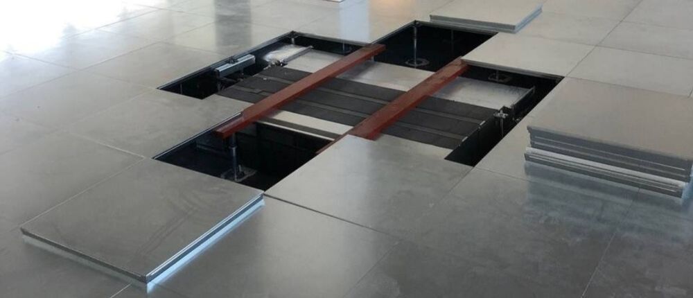 Фальшпол из ацинковки и ДСП