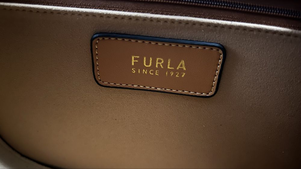 FURLA SFERA CROSSBODY S. Нови,с етикети,сер.номер,торбичка,Модел 2025г