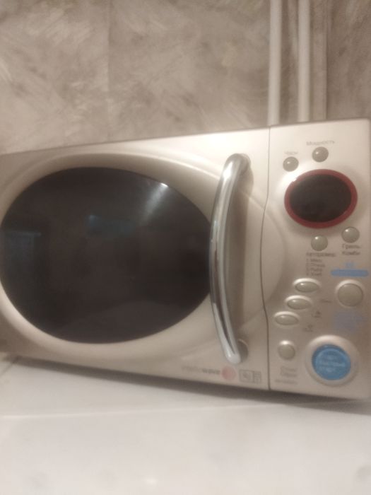 Продам микроволновую печь.
