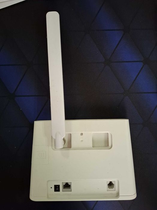 Router Huawei B311-221 4G LTE cu SIM – Liber de rețea, antenă, testat