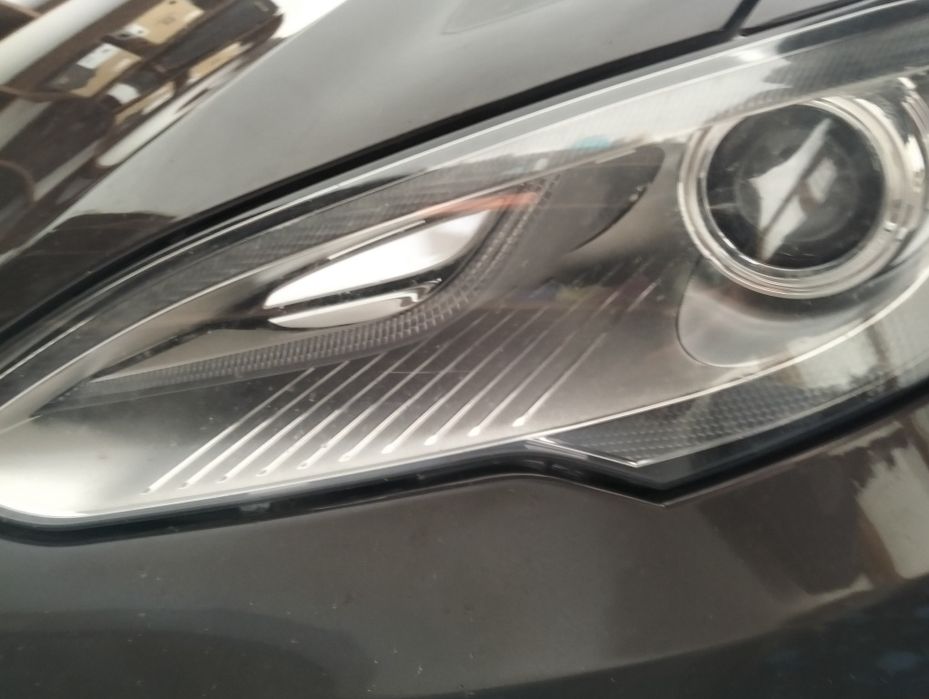 Stop Tesla reparăm recondiționăm