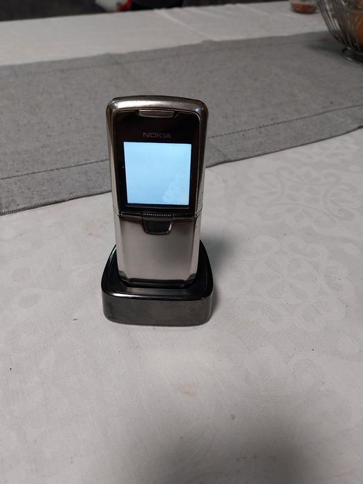 Nokia 8800 с док станция