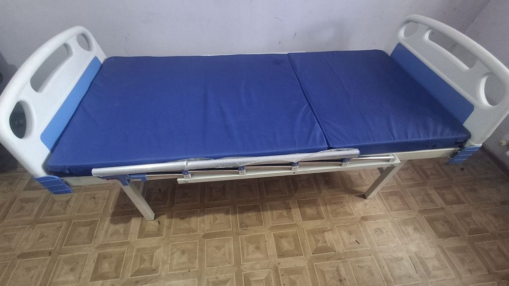 Медецинская кровать