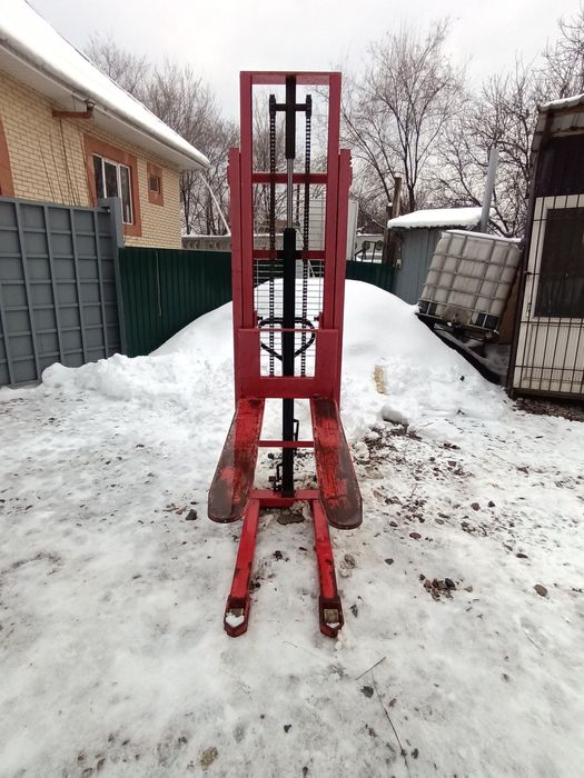 Продам рохли лебедки Штабелёр 3 метровый