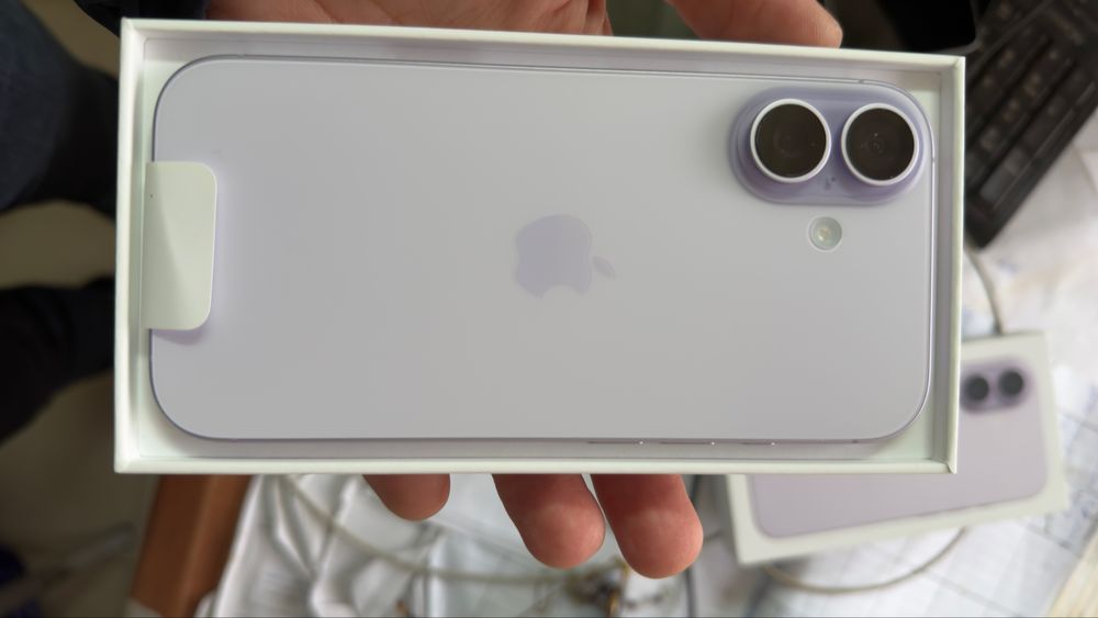 iphone 17 ,256gb, lavender ! чисто нов !