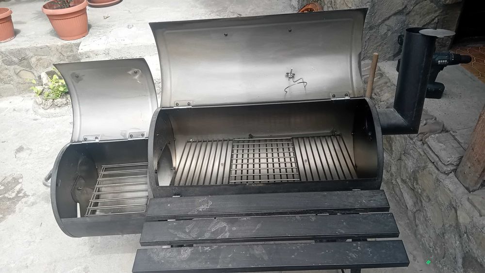 Барбекю със термометър