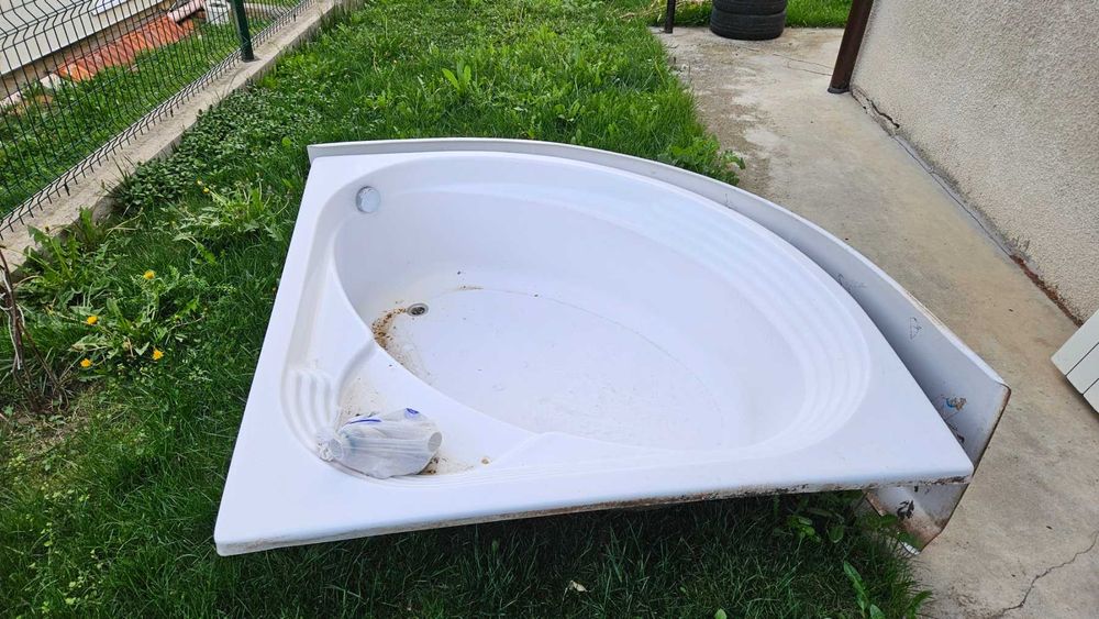 Ъглова вана със седалка