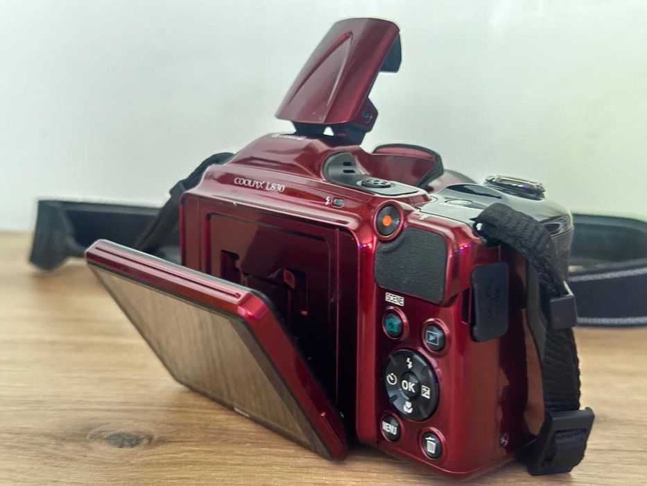 Aparat foto digital Nikon COOLPIX L830, 16MP-Visiniu (Impecabil/Cutie)