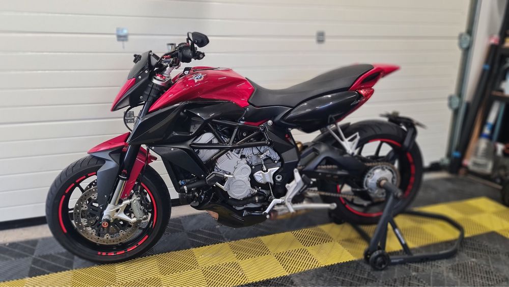 Mv Agusta Rivale 800