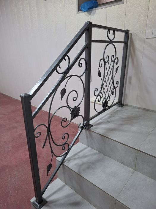 Перила ограждения из качественного метала. Продам недорого. Новая.