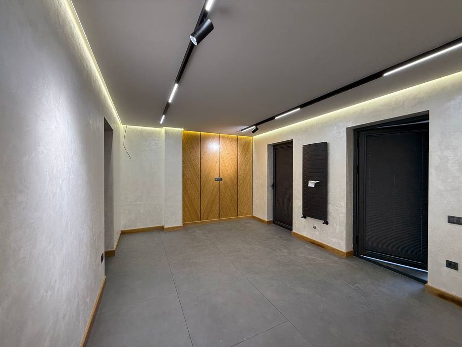 Продам Офис в центре, ор-р рынок Мирабад 76м²