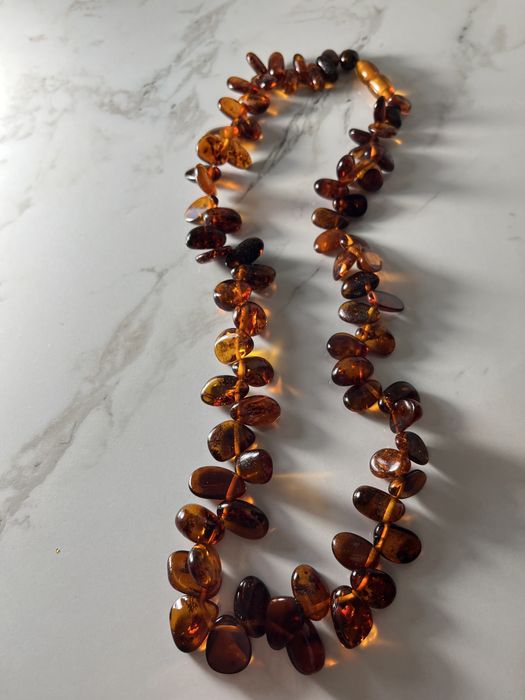 Натуральный цельный янтарь