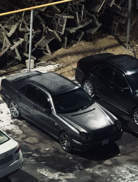 В продаже Мерседес w210.