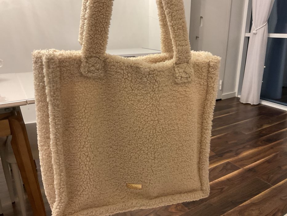 Оригнальный шоппер Guess