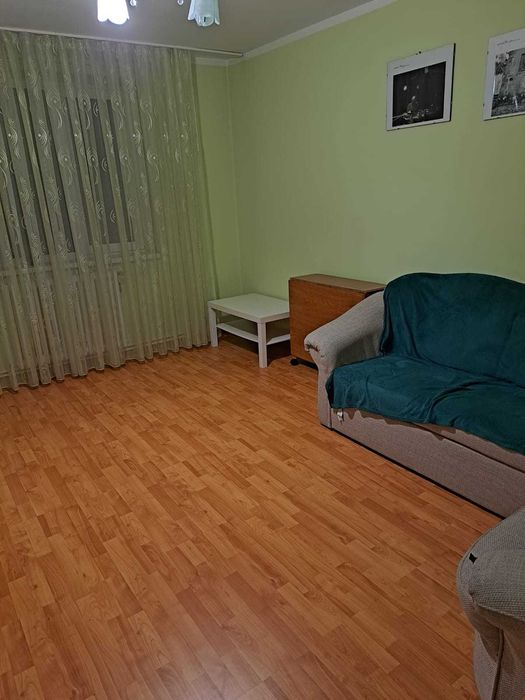 PF dau in chirie ap.3 camere in centru