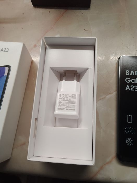 Продам телефон Самсунг А23