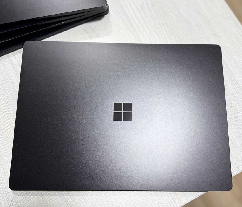 Microsoft Surface Laptop 3 13.5 2,5K BLack Сенсор I7-1065G7 16GB/256GB
