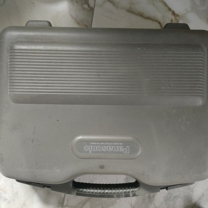 Продам видеокамеру Panasonic 3000