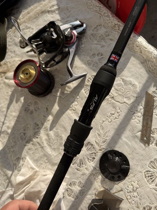 Lansete Daiwa Basiair x45x 13.ft 3,75 lbs/mulinete Daiwa Basiair Z45