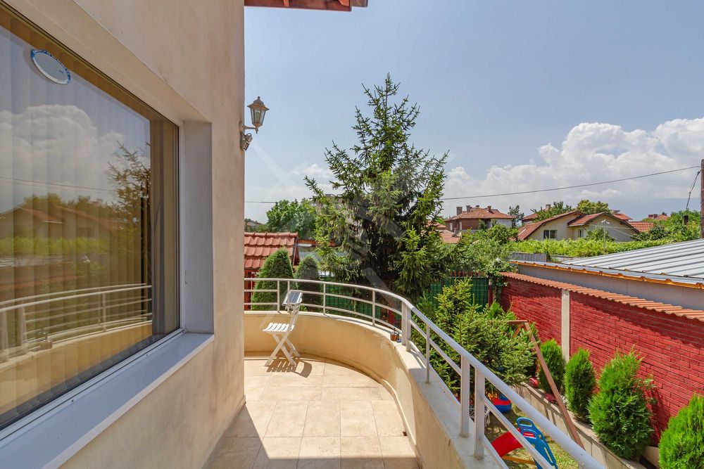 Продава се Къща в София, Левски - 450 кв.м за 1700 €/кв.м - Снимка #5