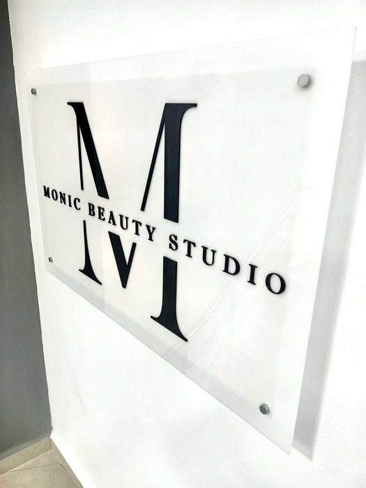 Лазерно рязане и гравиране  Надписи табели подаръци фирмени материали