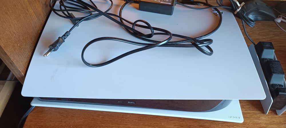 Продается Sony PlayStation 5