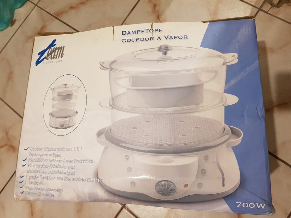 Aparat de gatit cu aburi, marca Team International, 700W