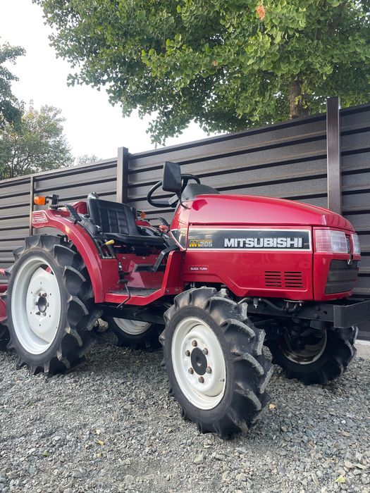 Tractor japonez Mitsubishi  21-CP ,4x4