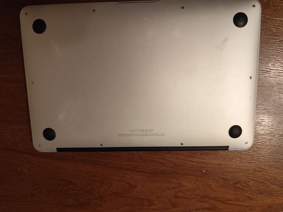 MacBook Air 11" A1465, 2015 1.6GHz 4Gb RAM 128Gb SSD