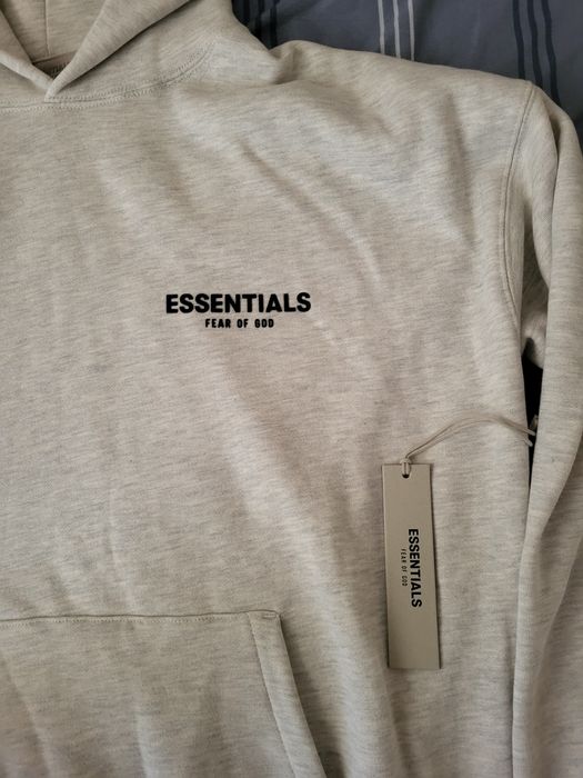 Сиво горнище essentials/ есеншълс размер M