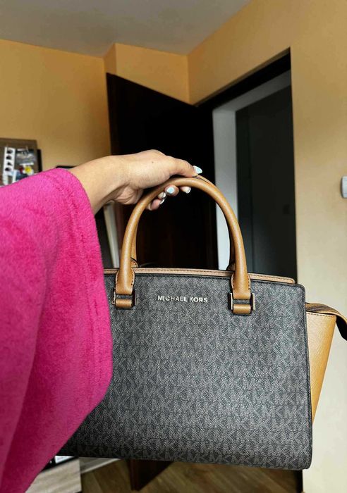 Оригинална чанта Michael Kors – отлично състояние